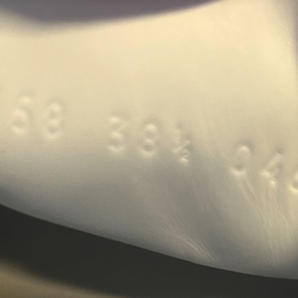 Gucci White Gray Sneakers Minimalist Designer 8.5 38.5 9 G logo tennis shoes - Picture 8 of 8